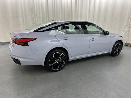 2024 Nissan Altima SR Intelligent AWD