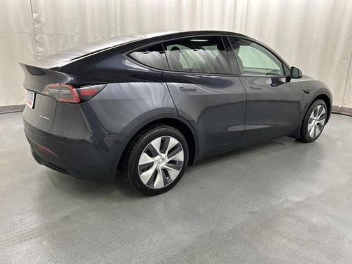 2024 Tesla Model Y Long Range Dual Motor All-Wheel Drive