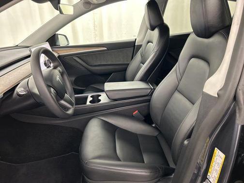 2024 Tesla Model Y Long Range Dual Motor All-Wheel Drive