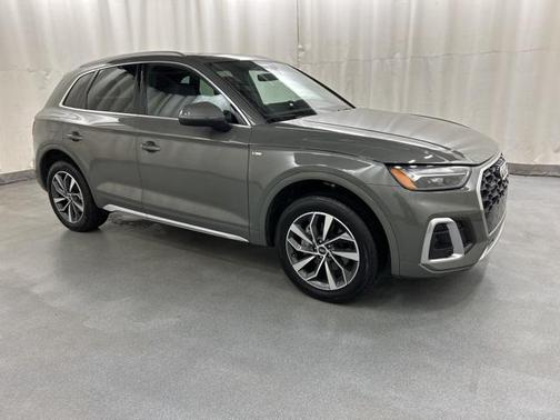 2023 Audi Q5 45 S line Premium Plus