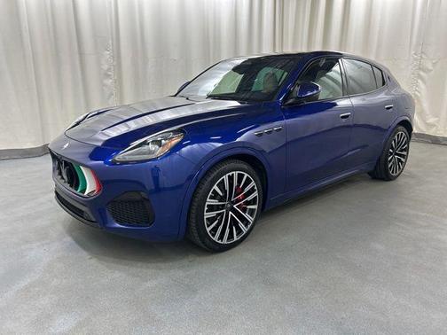 Blue 2023 Maserati Grecale Modena