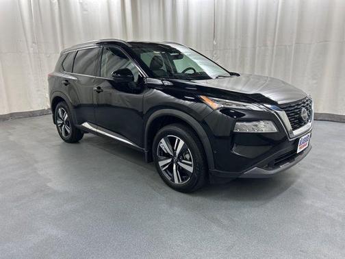 2022 Nissan Rogue SL