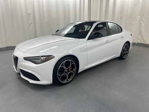 2022 Alfa Romeo Giulia Veloce