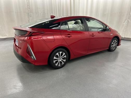 2022 Toyota Prius Prime XLE