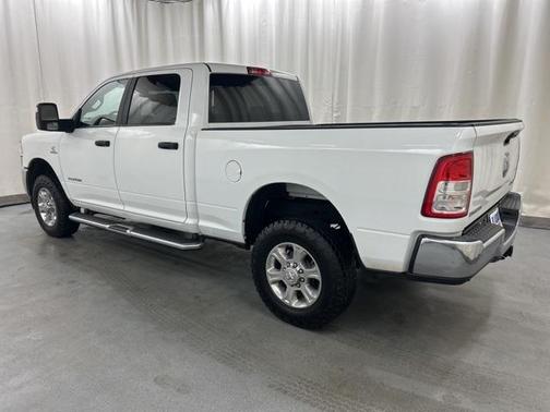 2023 RAM 2500 Big Horn Crew Cab 4x4 6'4' Box