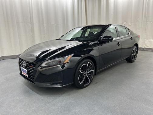 2023 Nissan Altima SR Intelligent AWD
