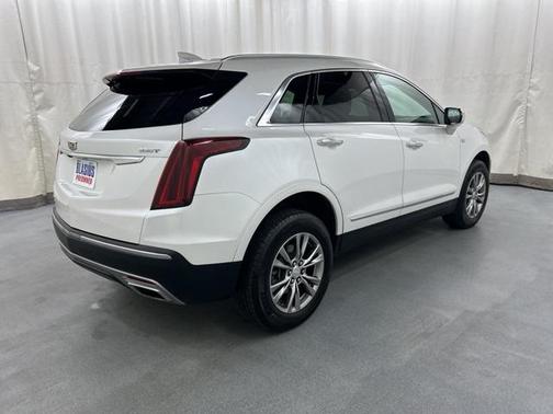 2022 Cadillac XT5 Premium Luxury