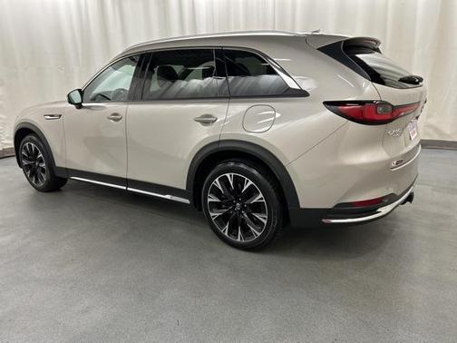 2024 Mazda CX-90 PHEV Premium Plus