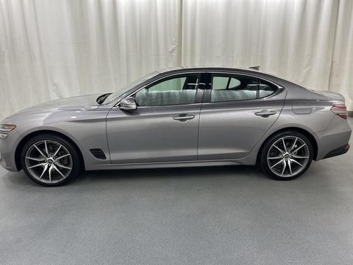 2023 Genesis G70 2.0T AWD