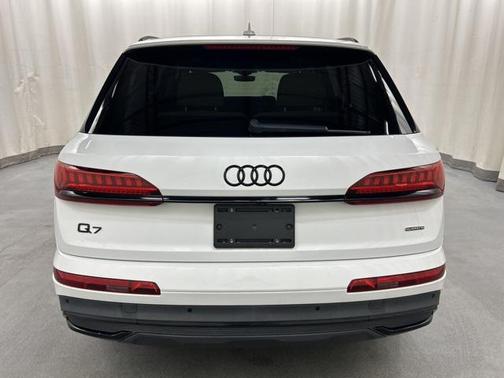 2022 Audi Q7 55 Prestige