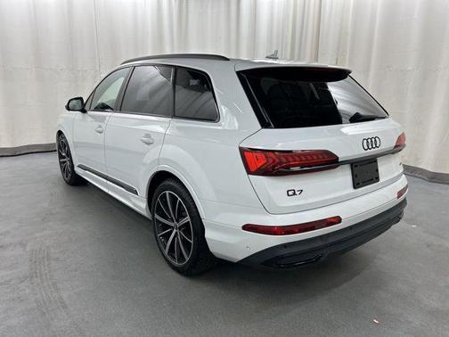 2022 Audi Q7 55 Prestige