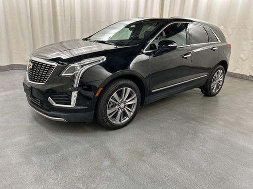 Stellar Black Metallic 2024 Cadillac XT5 Premium Luxury