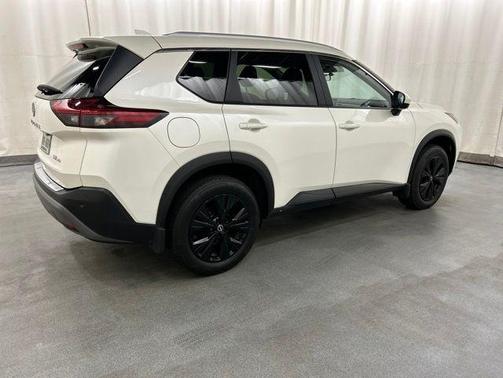 Pearl White Tricoat 2023 Nissan Rogue SV