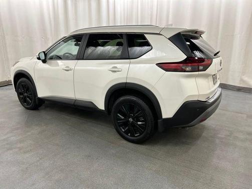 Pearl White Tricoat 2023 Nissan Rogue SV