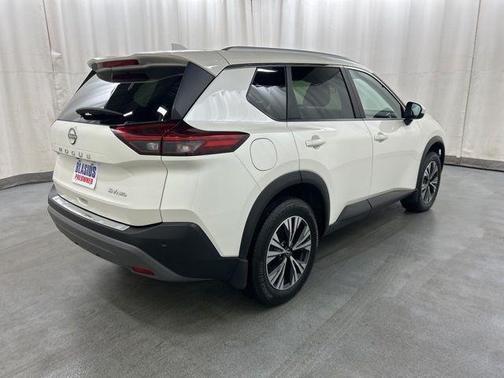 Pearl White Tricoat 2023 Nissan Rogue SV