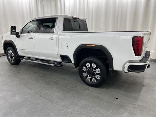 2024 GMC Sierra 2500 Denali