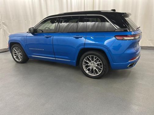2023 Jeep Grand Cherokee 4xe Summit