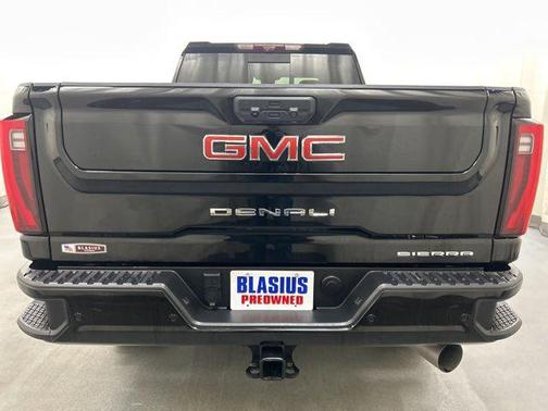 2024 GMC Sierra 2500 Denali