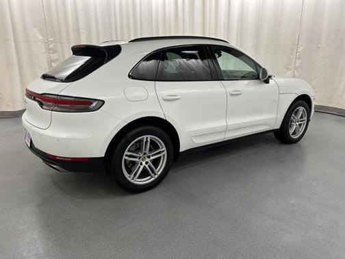 2021 Porsche Macan Base