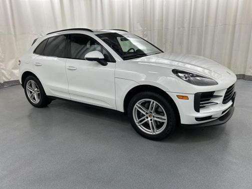 2021 Porsche Macan Base