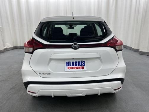 2024 Nissan Kicks S