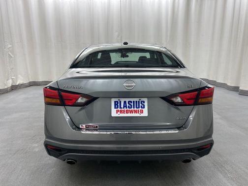 2023 Nissan Altima 2.5 SL