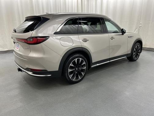 2024 Mazda CX-90 PHEV Premium Plus