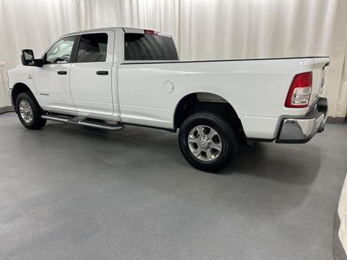 2024 RAM 3500 Big Horn Crew Cab 4x4 8' Box