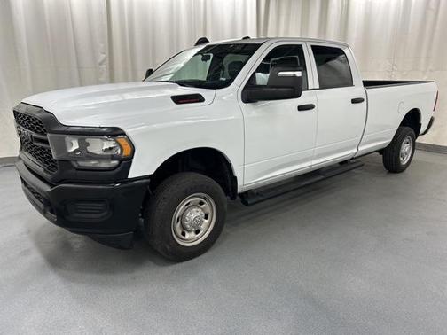 2024 RAM 2500 Tradesman Crew Cab 4x4 8' Box