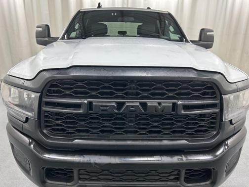 2024 RAM 2500 Tradesman Crew Cab 4x4 8' Box