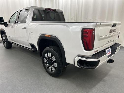 2024 GMC Sierra 2500 Denali
