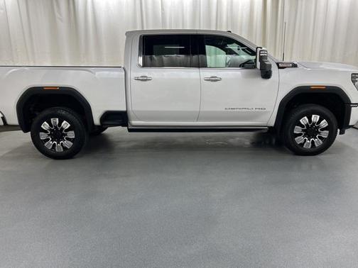 2024 GMC Sierra 2500 Denali