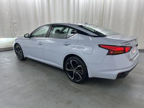 2023 Nissan Altima SR Intelligent AWD