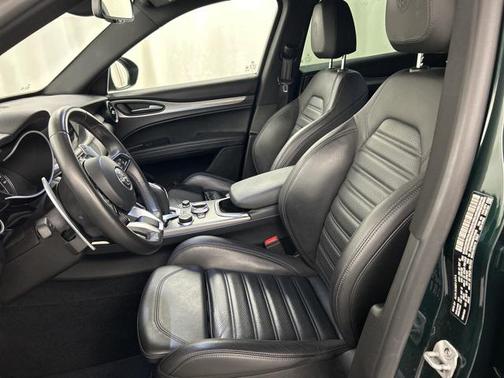 2021 Alfa Romeo Stelvio Ti Sport