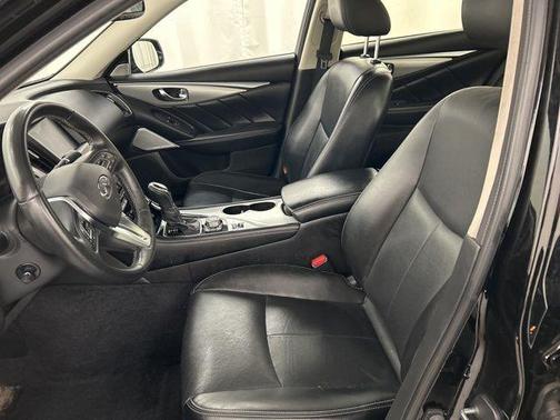Black Obsidian 2023 INFINITI Q50 3.0t LUXE