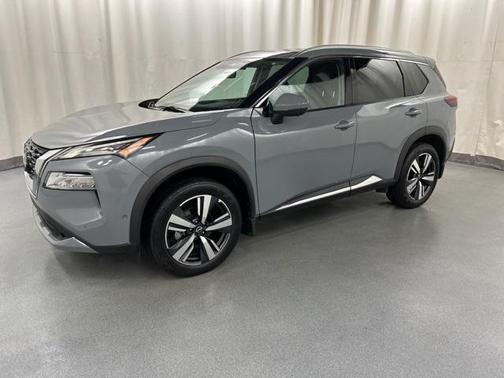 2022 Nissan Rogue SL