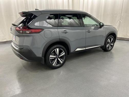 2022 Nissan Rogue SL