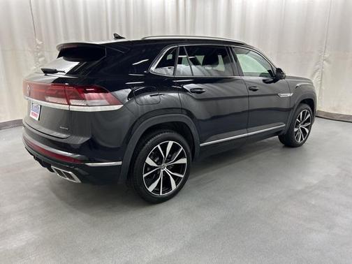 2025 Volkswagen Atlas Cross Sport 2.0T SEL Premium