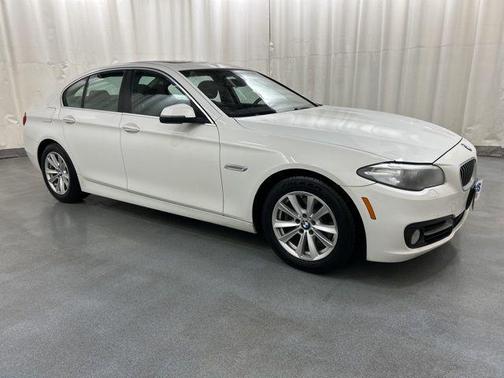 Alpine White 2016 BMW 528 xDrive
