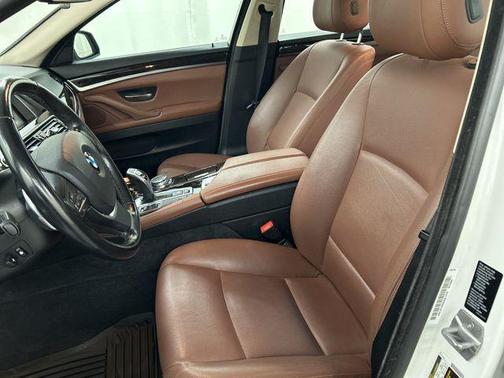 Alpine White 2016 BMW 528 xDrive