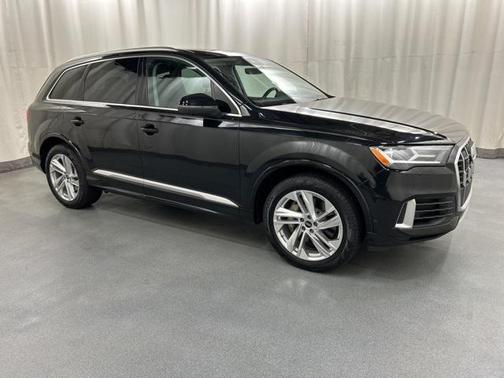 2023 Audi Q7 55 Premium Plus