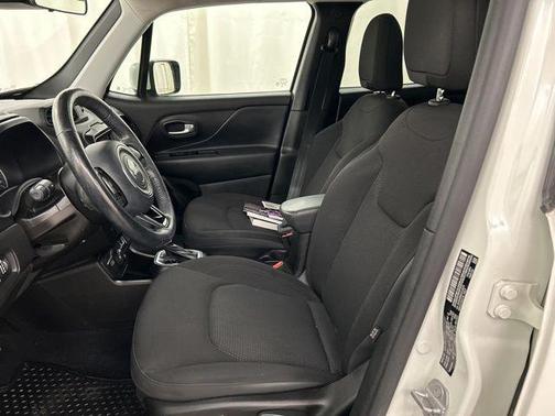 Alpine White Clearcoat 2020 Jeep Renegade Altitude