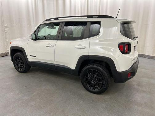 Alpine White Clearcoat 2020 Jeep Renegade Altitude