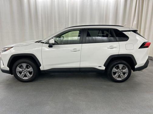 2023 Toyota RAV4 Hybrid XLE