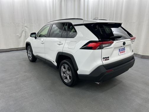 2023 Toyota RAV4 Hybrid XLE