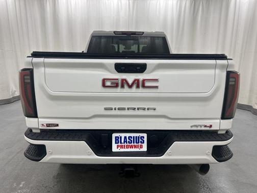 2024 GMC Sierra 2500 AT4