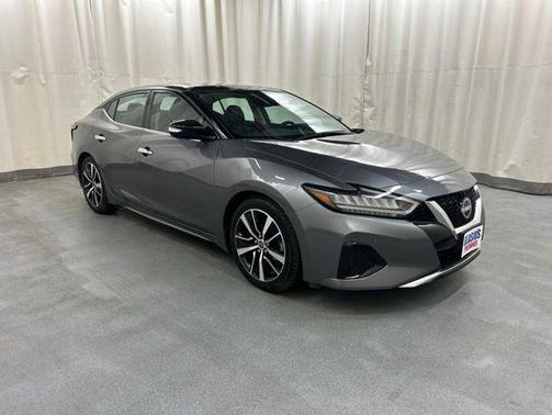 Gun Metallic 2023 Nissan Maxima SL