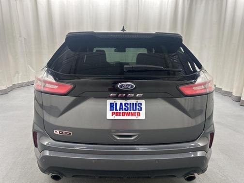 2021 Ford Edge ST Line