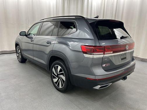 2024 Volkswagen Atlas 2.0T SE w/Technology 4MOTION