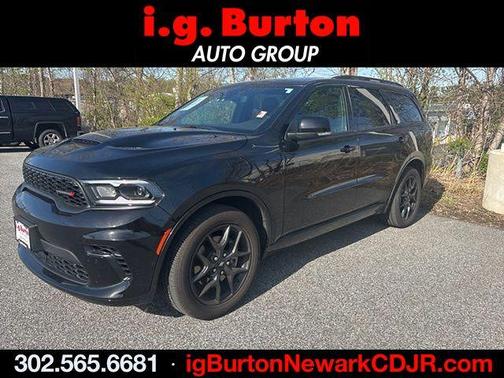 DB Black Crystal Clearcoat 2026 Dodge Durango GT HEMI V8